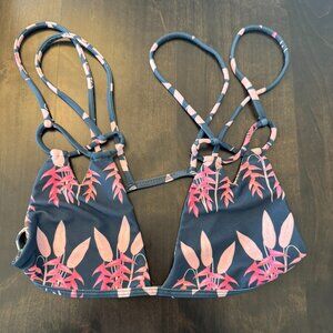 ACACIA Kekaha Top Heliconia Size M